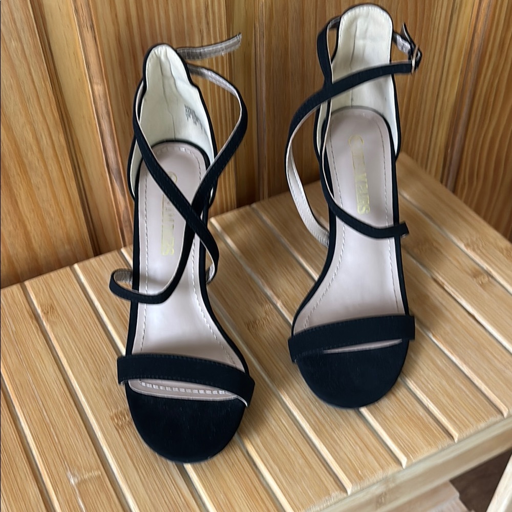 Sleek Black Heels with Strappy Design